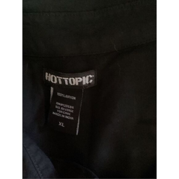 Hot topic  - Picture 3 of 4